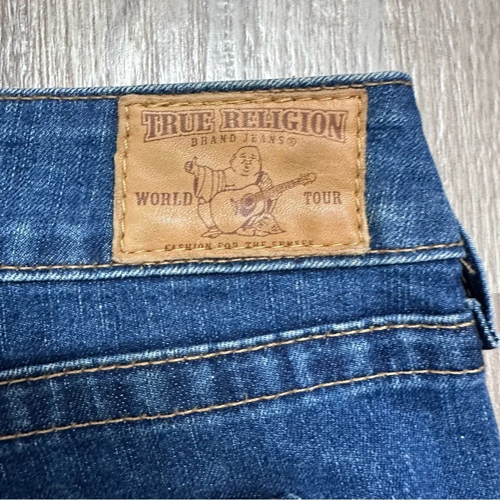 True Religion Women's Indigo Cropped Jeans with Signature Pocket Stitching - Picture 12 of 12